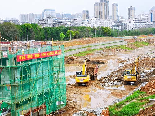 汛期襲來(lái)，這支鐵軍在譜寫(xiě)風(fēng)雨戰(zhàn)歌