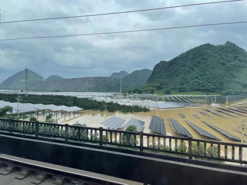 地面電站秒變漂浮電站，又一光伏電站被水淹！