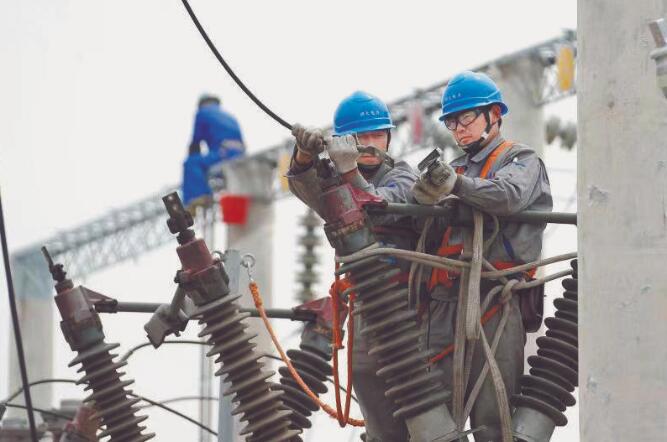 遼寧大連供電公司構建現代化施工服務體系 加快推動地區(qū)能源綠色轉型