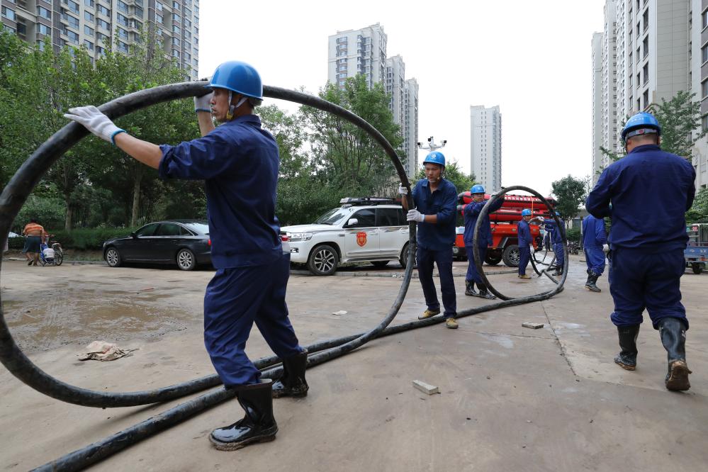 電來了，光就來了——河北涿州加快電力設(shè)施搶修見聞