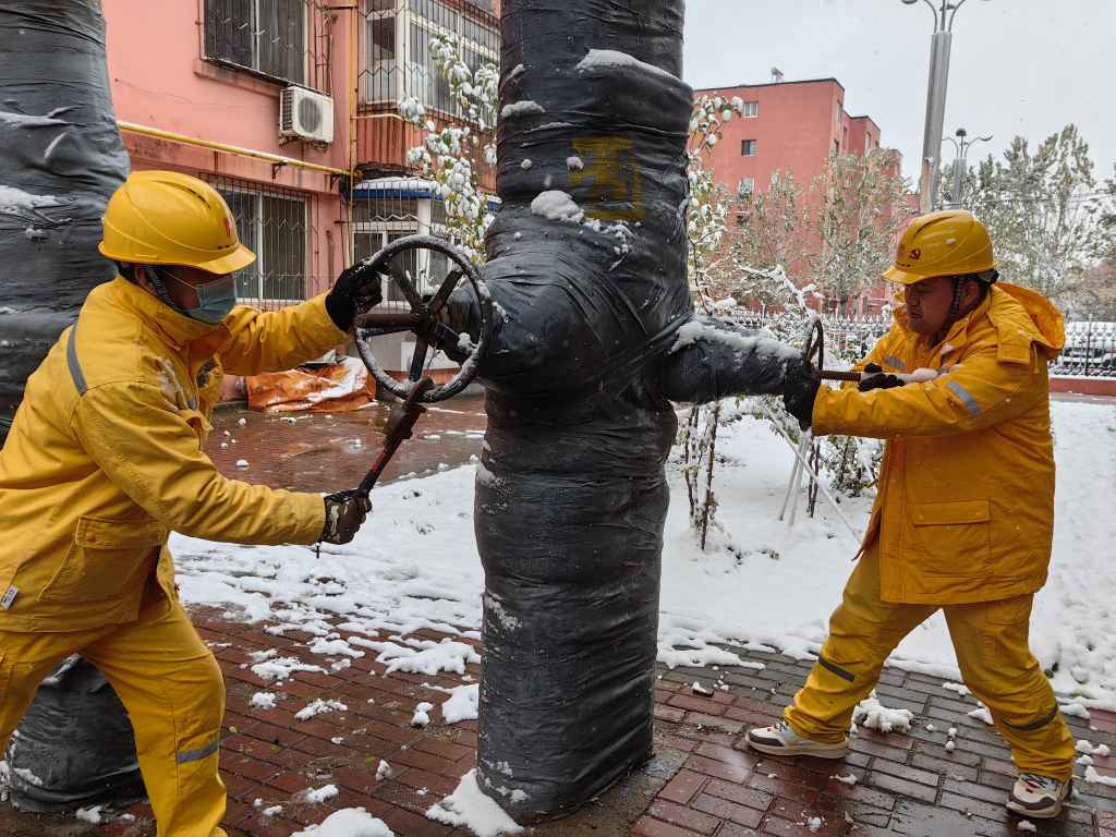 華潤電力盤錦公司多舉措應對暴雪極端天氣