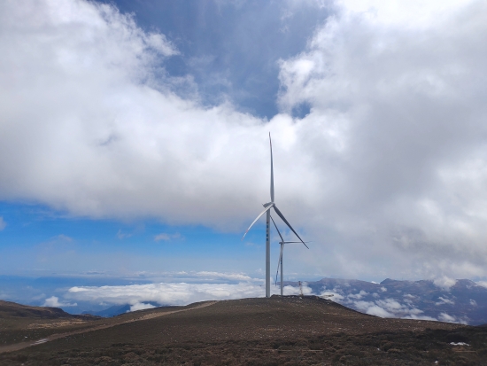 四川能投雷波拉咪北風電場項目全容量并網發(fā)電