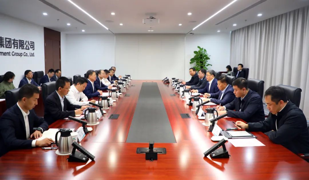 中國電氣裝備黨委書記、董事長李洪鳳會見濟南市委副書記、市長于海田