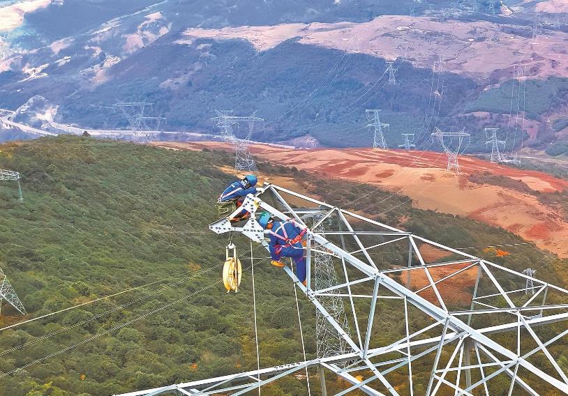 四川電力首次±800千伏架空地線融冰改造完成